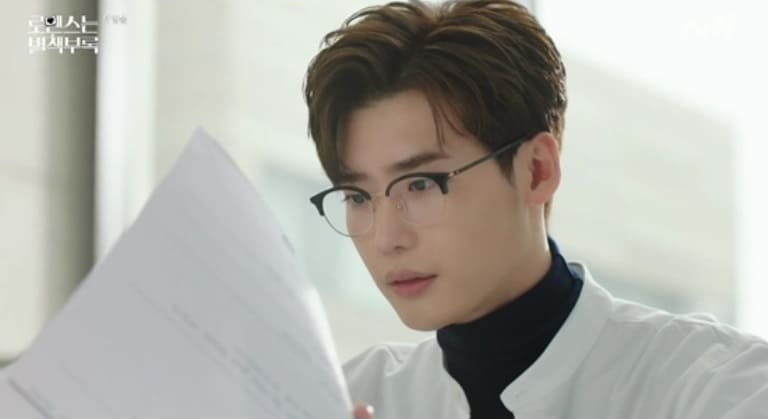 Романтическое приложение Romance is a Bonus Book 로맨스는 별책부록