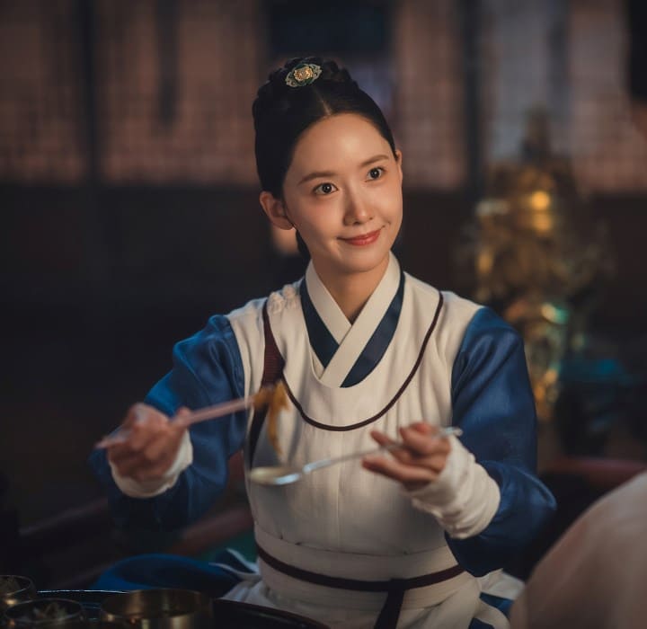 Им Юна Приятного аппетита Ваше Величество Lim YoonA Bon Appétit Your M