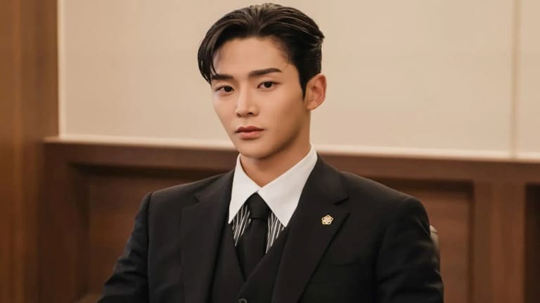 Роун армия Rowoon military enlists