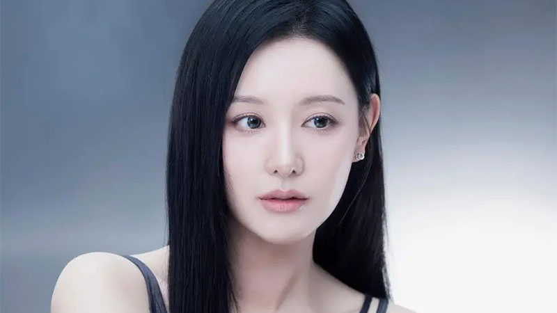 Ким Чжи Вон ведёт переговоры о роли первой женщины-детектива в Корее